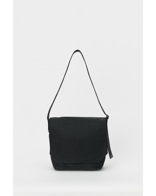 flap shoulder small BLACK