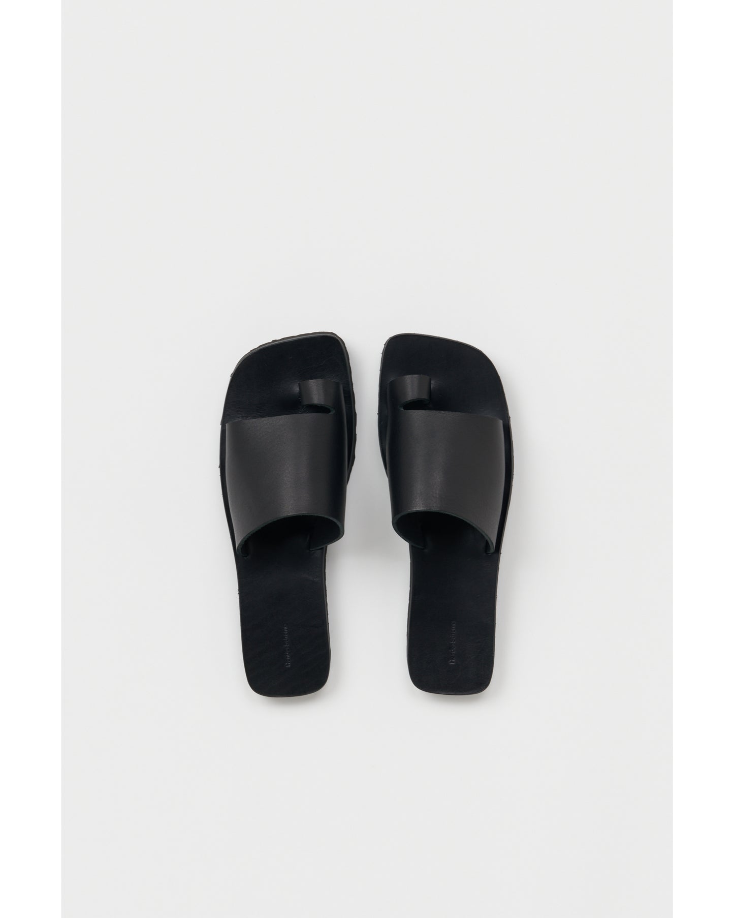 house made /// arjah black