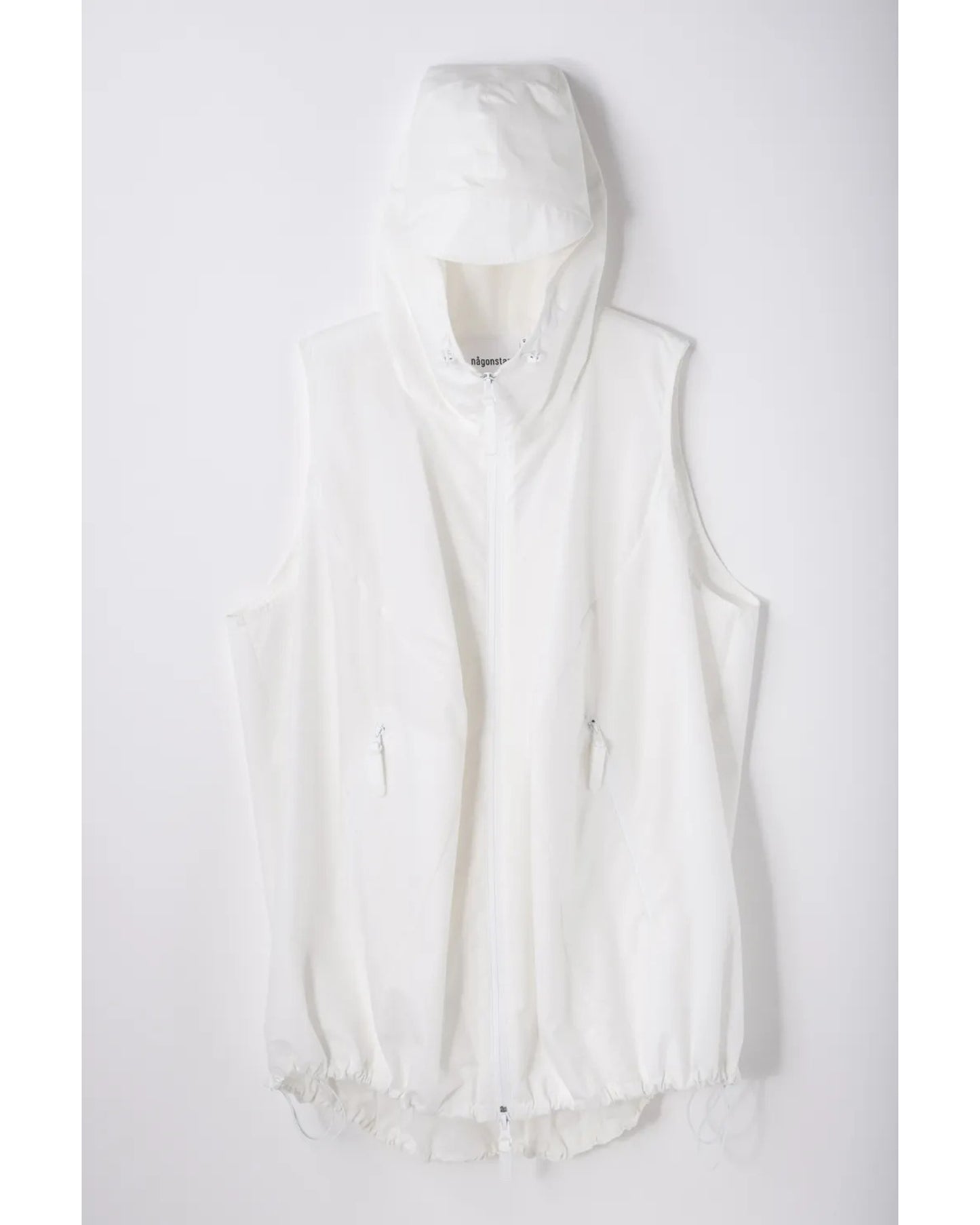 シリコンタイプライター Hooded Vest