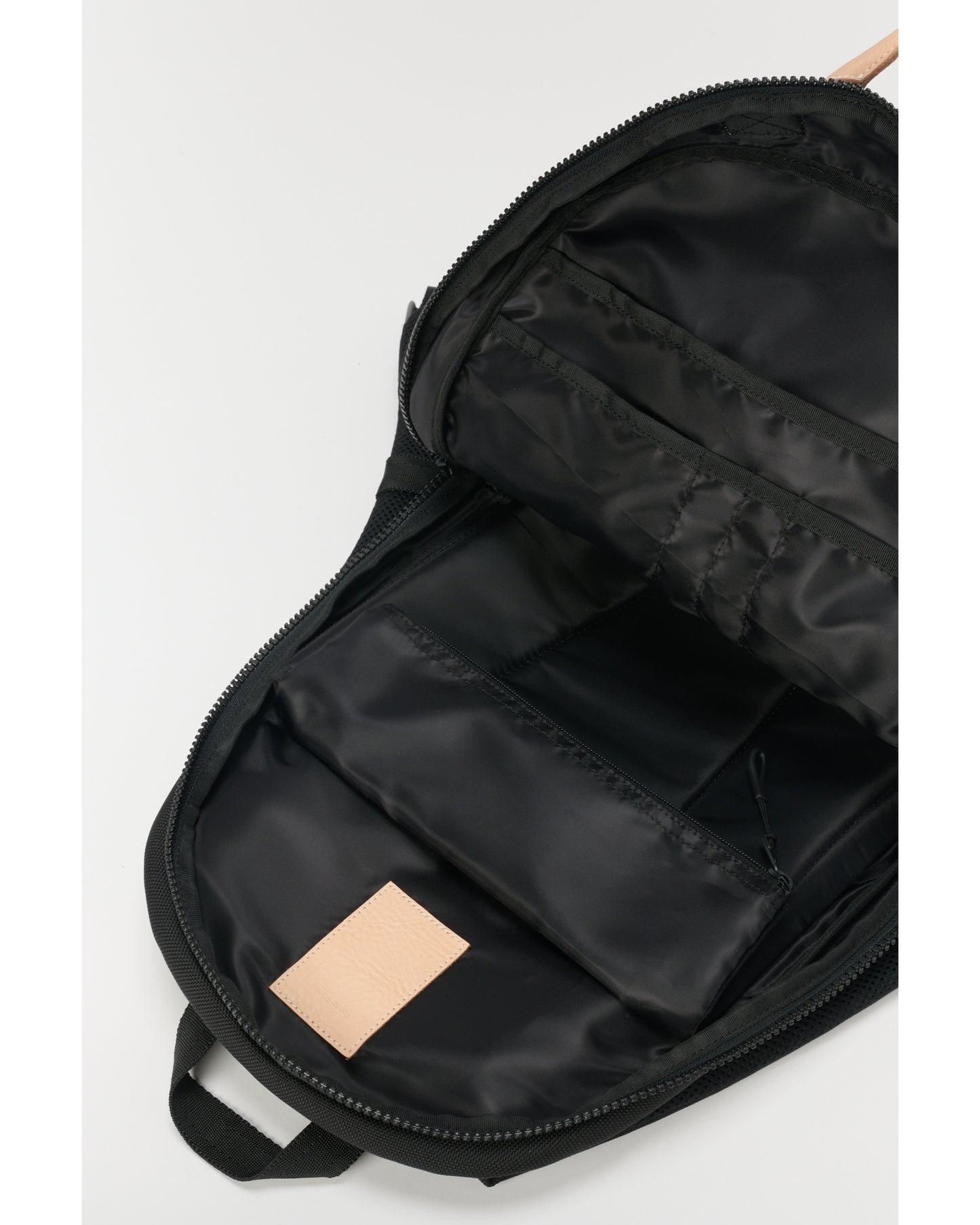 module back pack 26L black/natural