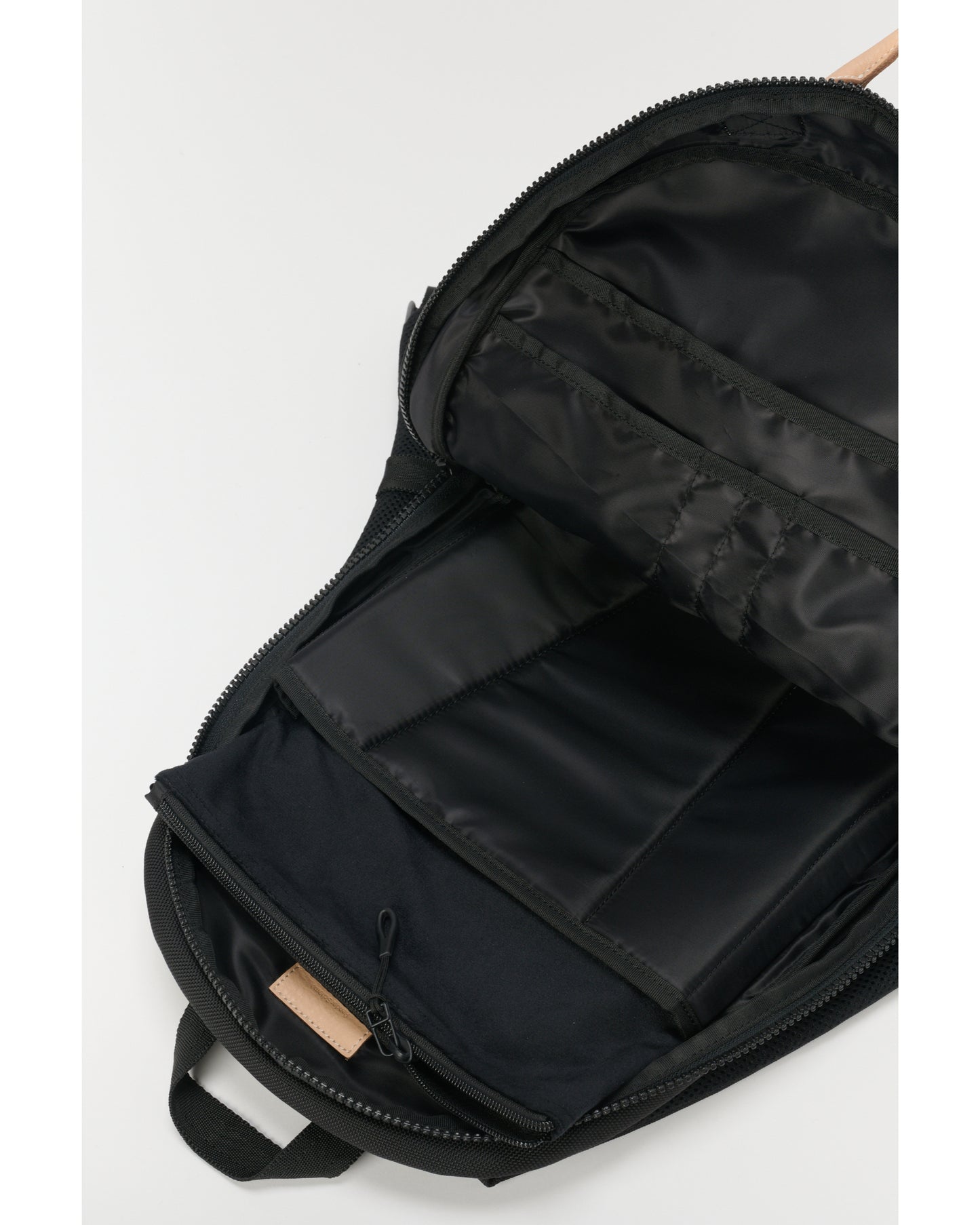 module back pack 26L black/natural