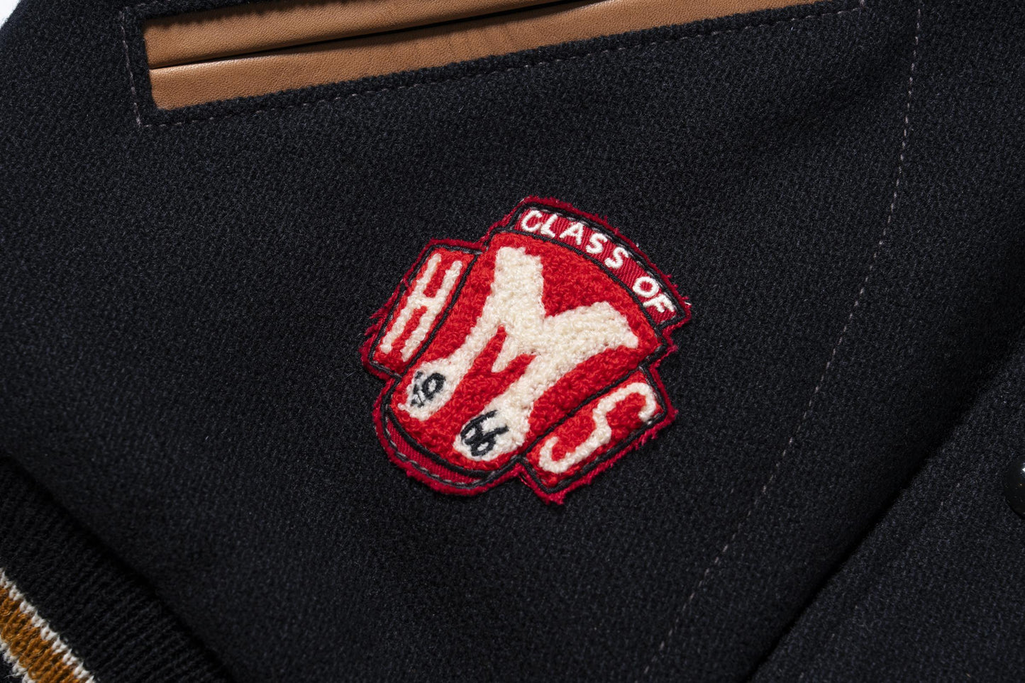 WOOL VARSITY JACKET / BULLDOGS