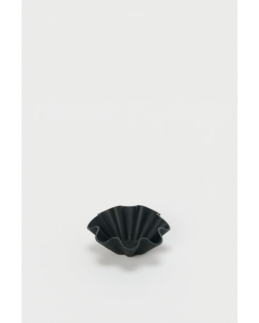 shell bowl small black