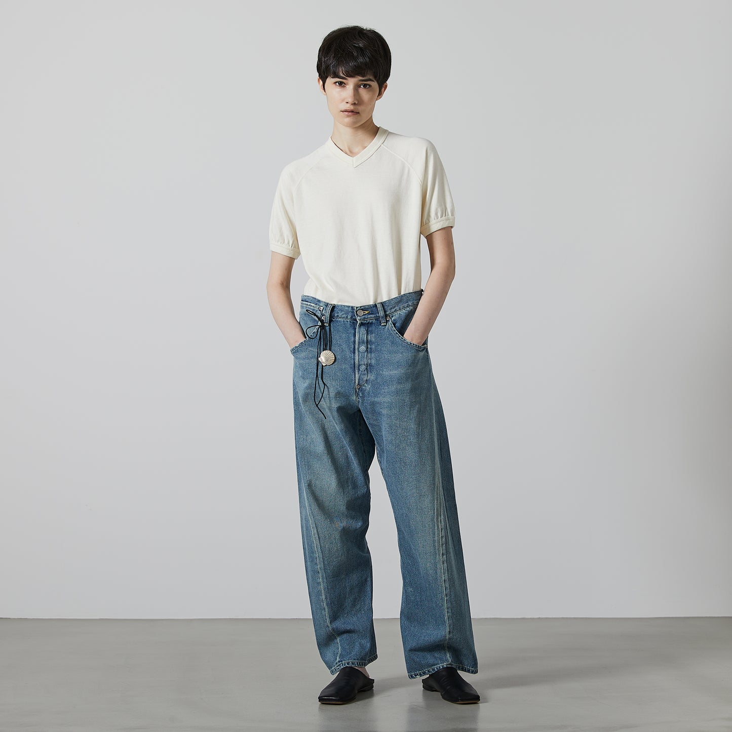 BACK CINCH JEANS