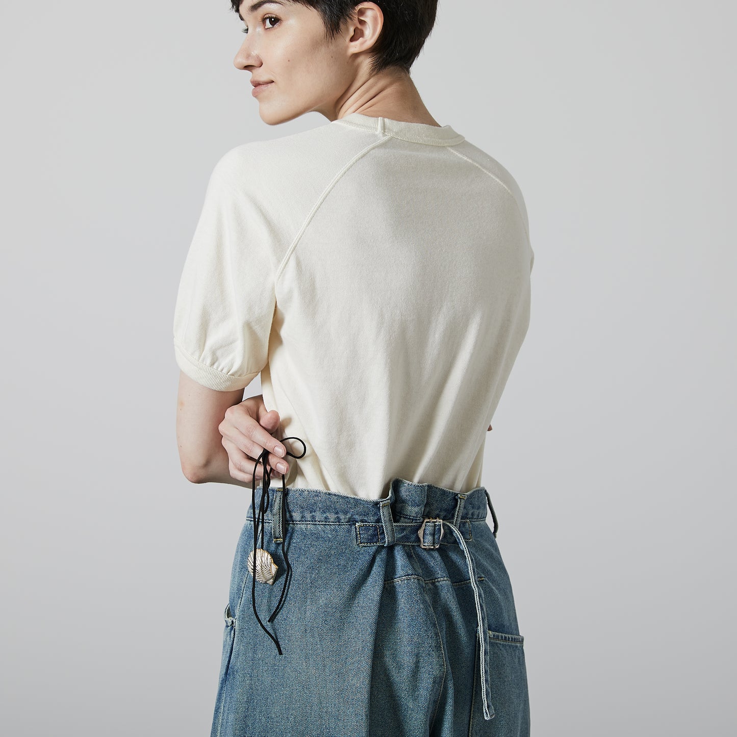 BACK CINCH JEANS