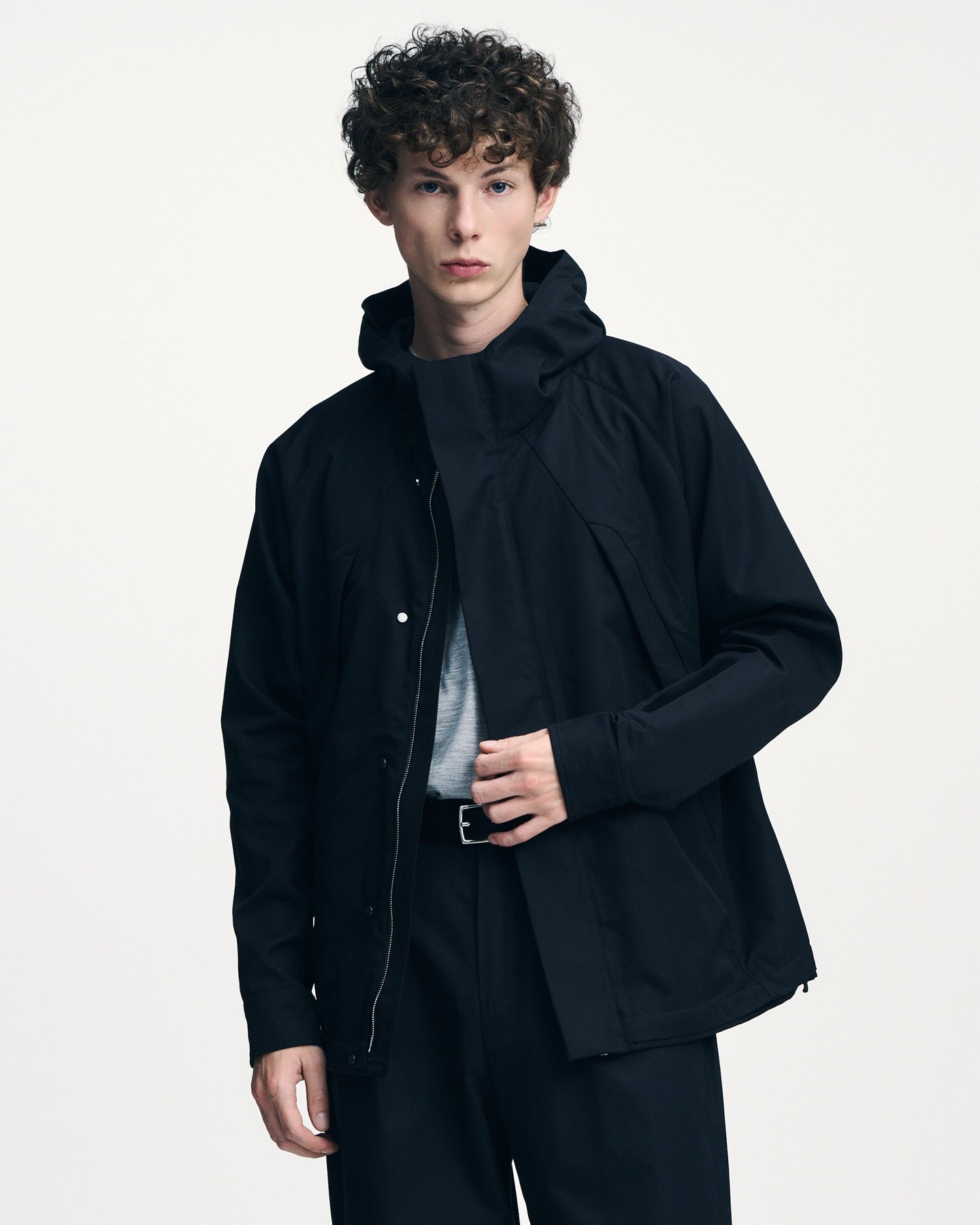 MOUNTAIN JACKET
