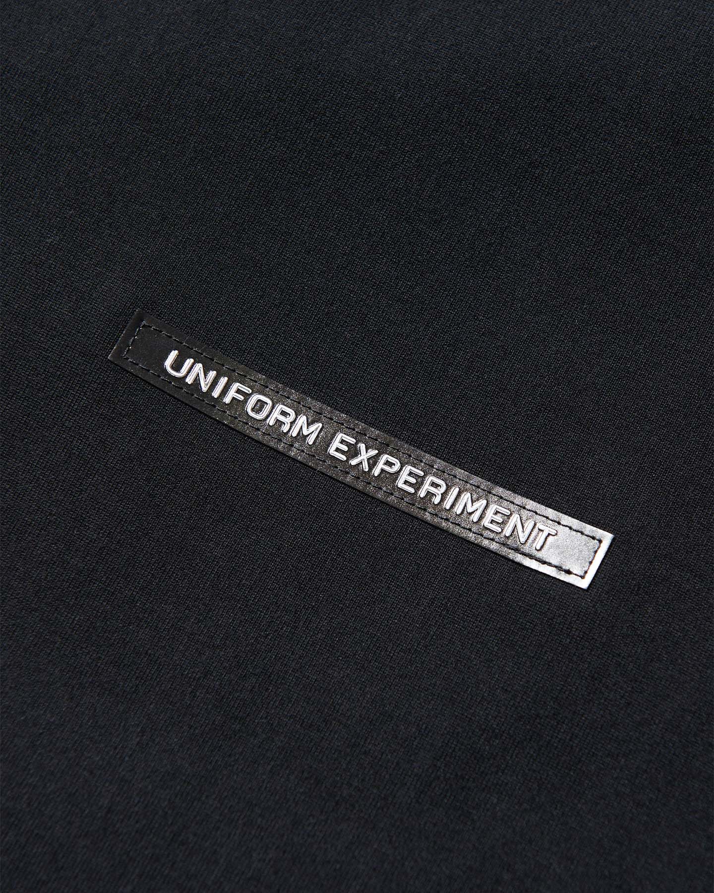 LABEL L/S TEE