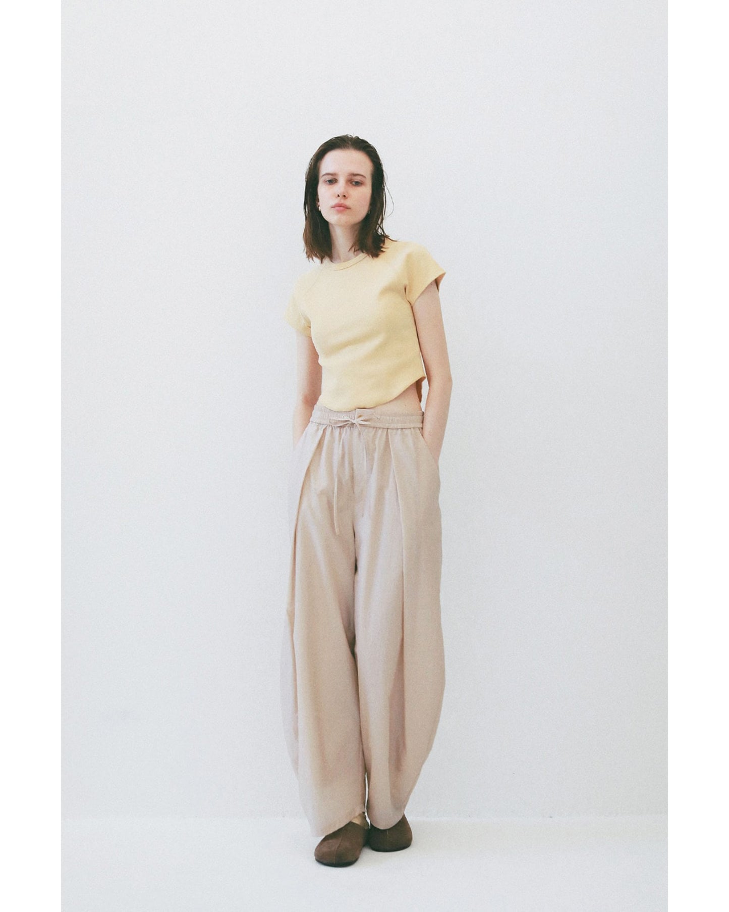 ROUND HEM SHORT SLEEVE TOPS