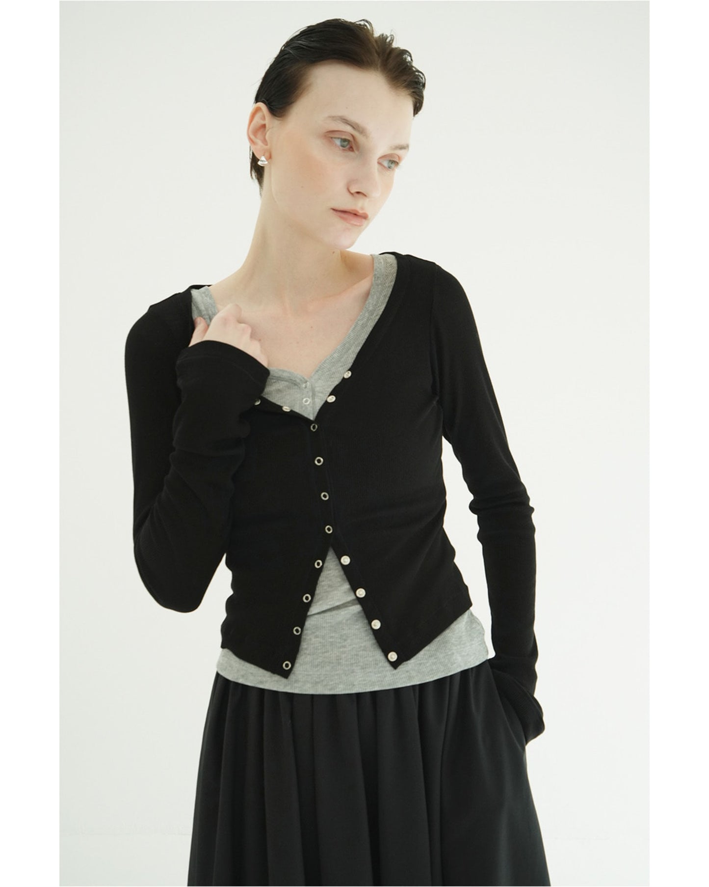 CURVED NECK LAYERED SET TOPS