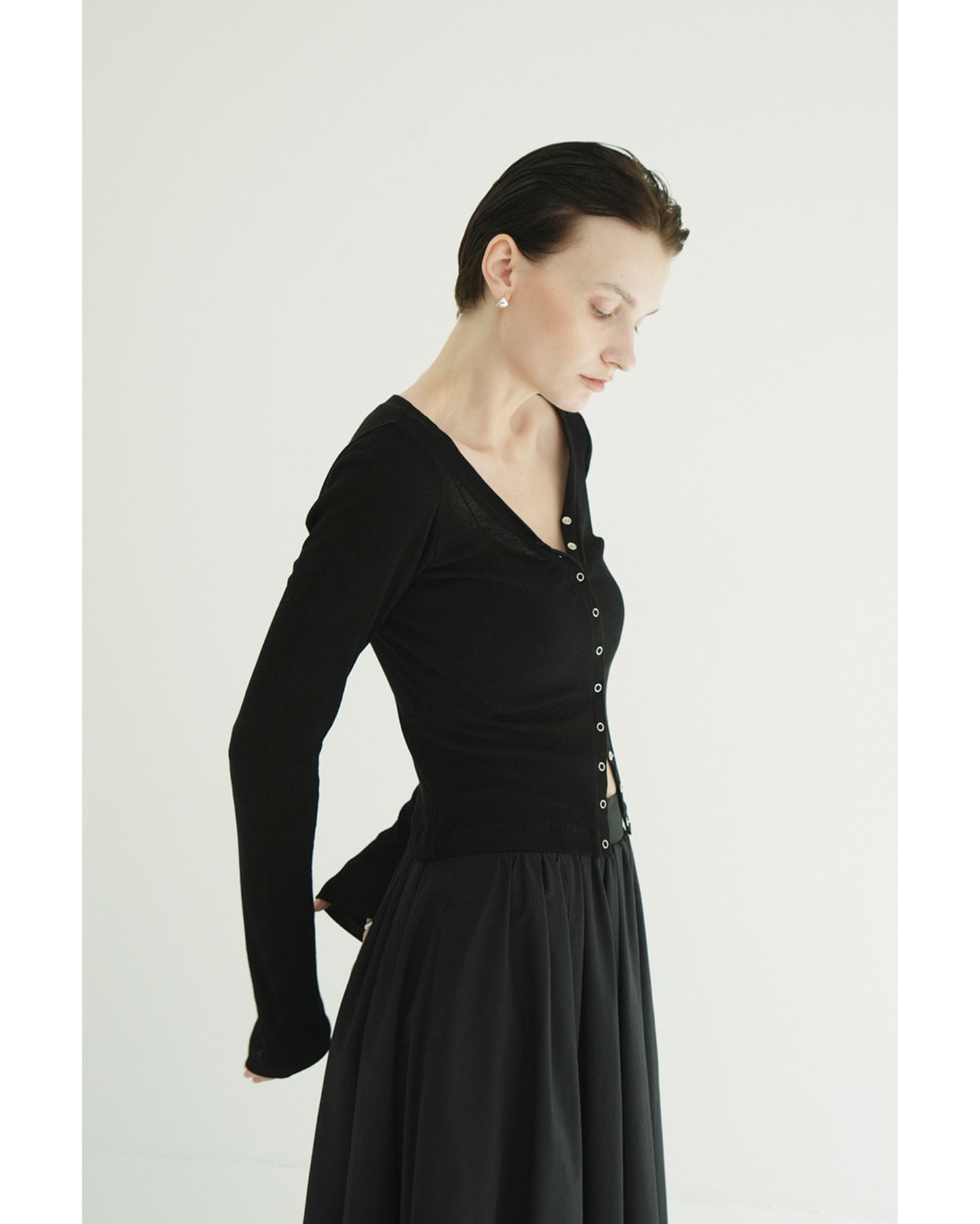 CURVED NECK LAYERED SET TOPS