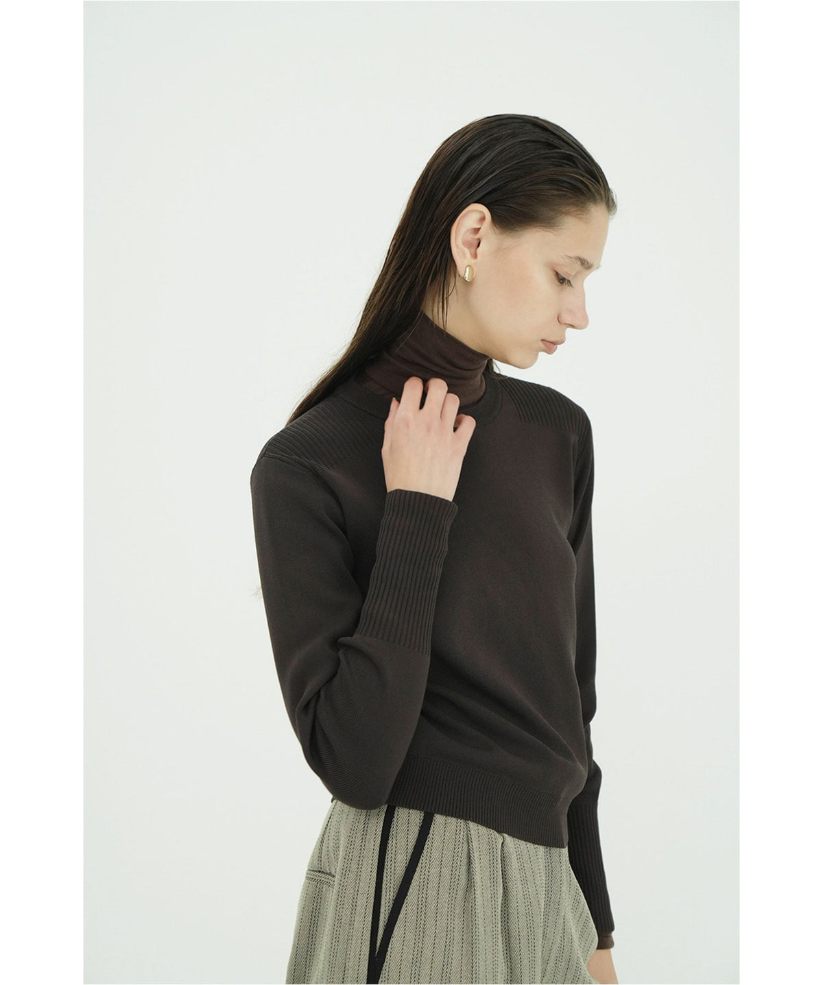 BASIC COMPACT KNIT TOPS