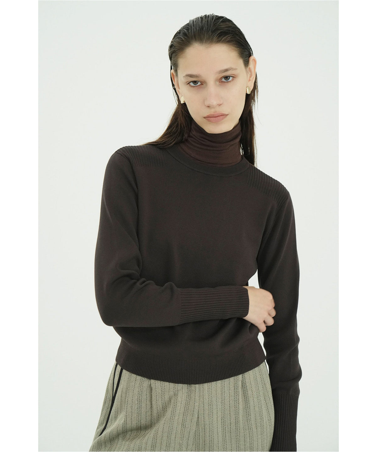 BASIC COMPACT KNIT TOPS