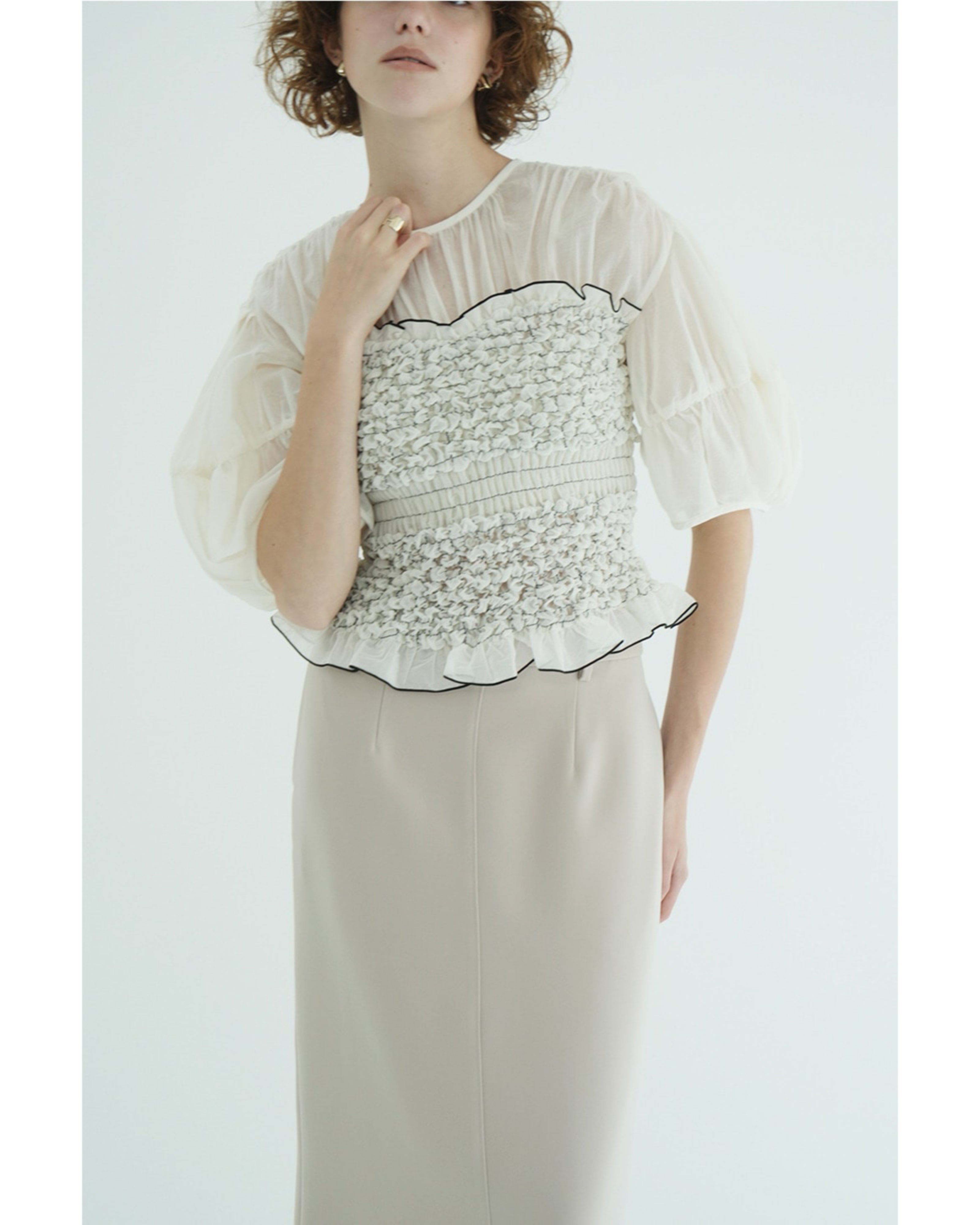 COLOR STITCHED SHIRRING TOPS – TIME AFTER TIME