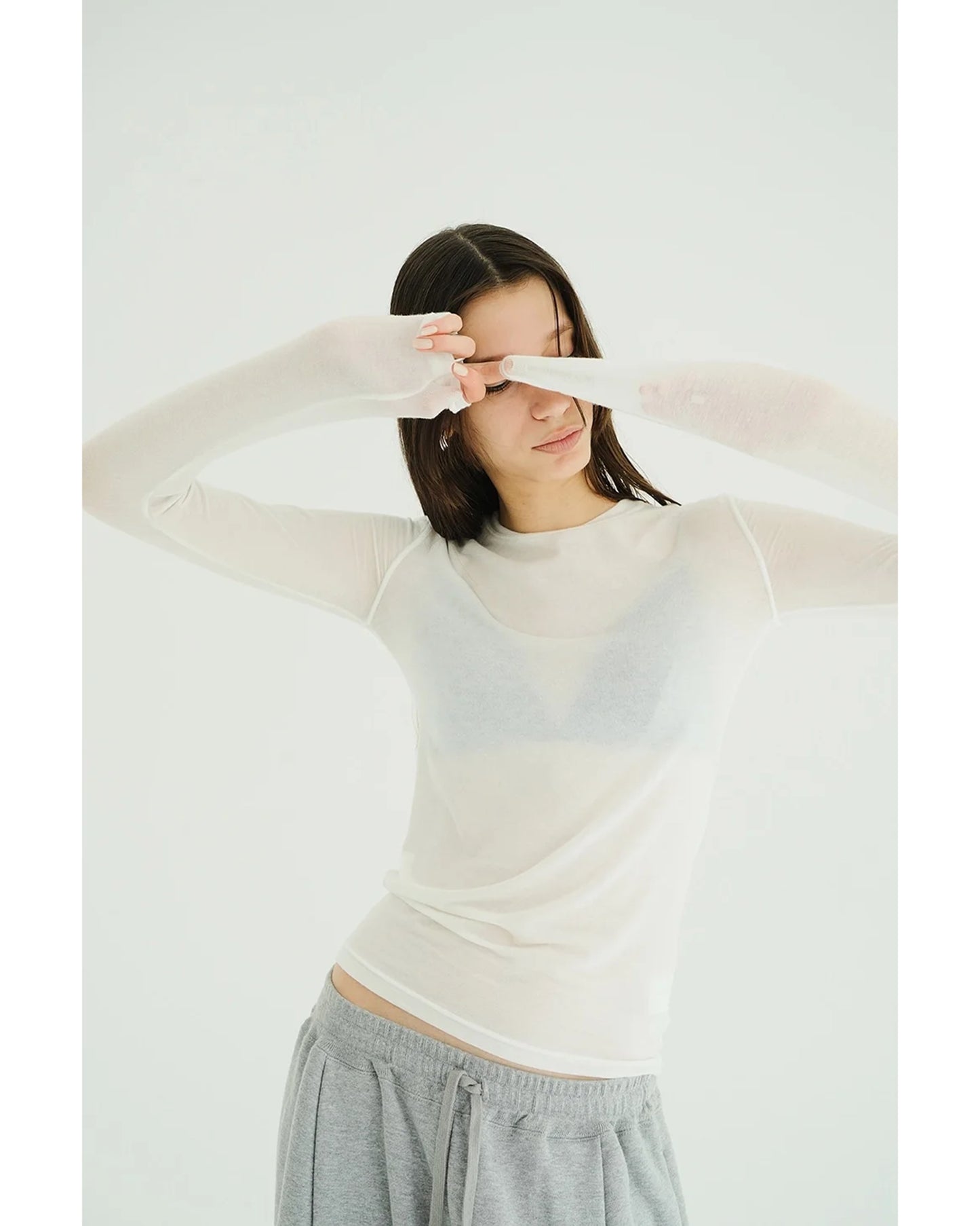 COMFORTABLE CREW NECK TOPS