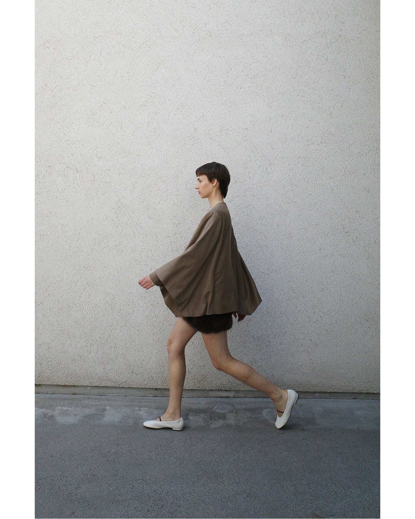 JACKET DETAIL CAPE TOPS