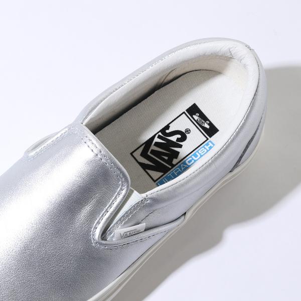 CLASSIC SLIP-ON V (Metals) SILVER