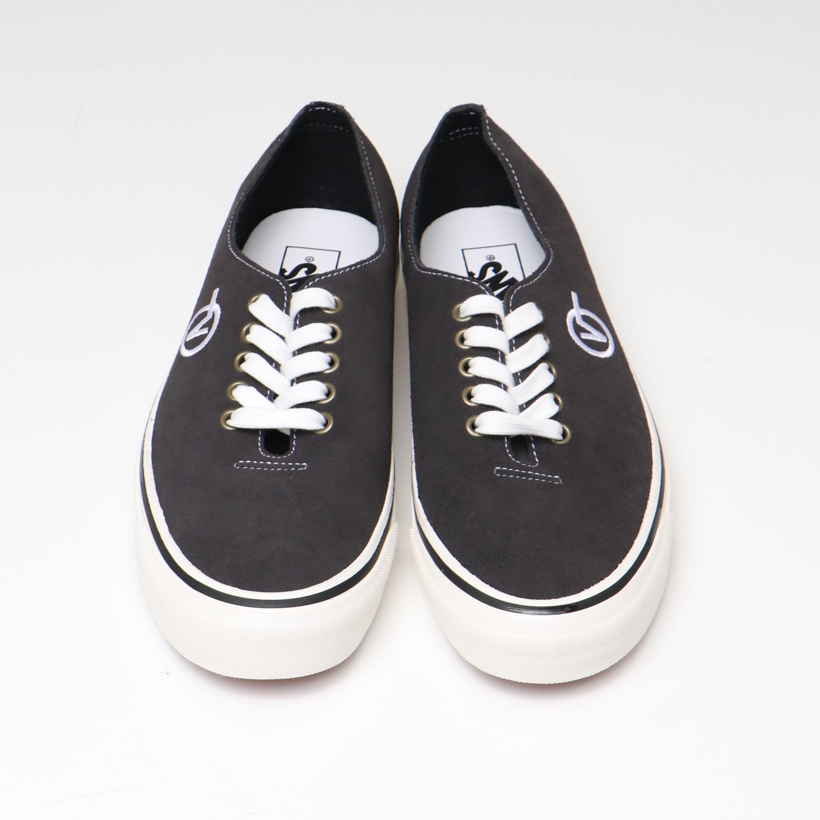 Vans authentic one on sale piece