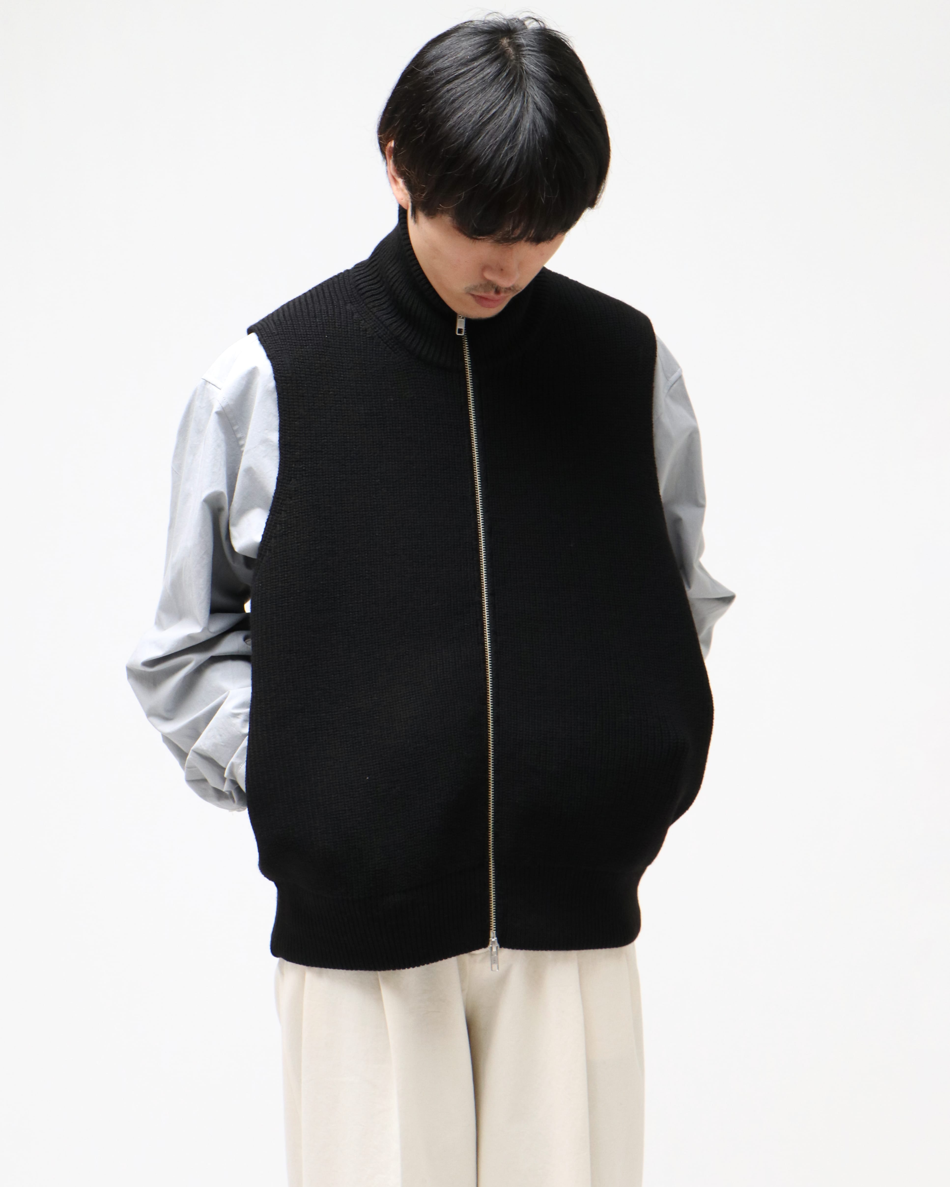 OVERSIZED DRIVERS KNIT ZIP VEST BLACK