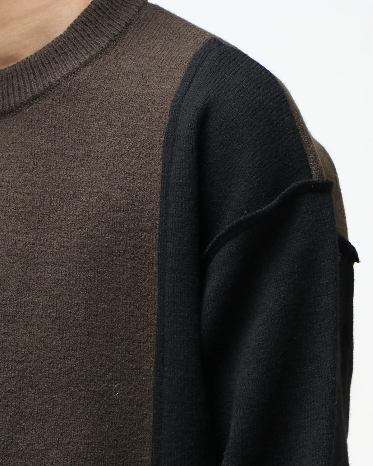 SPANISH MERINO MULTI STATION KNIT LS MILITARY KHAKI × BLACK – TIME