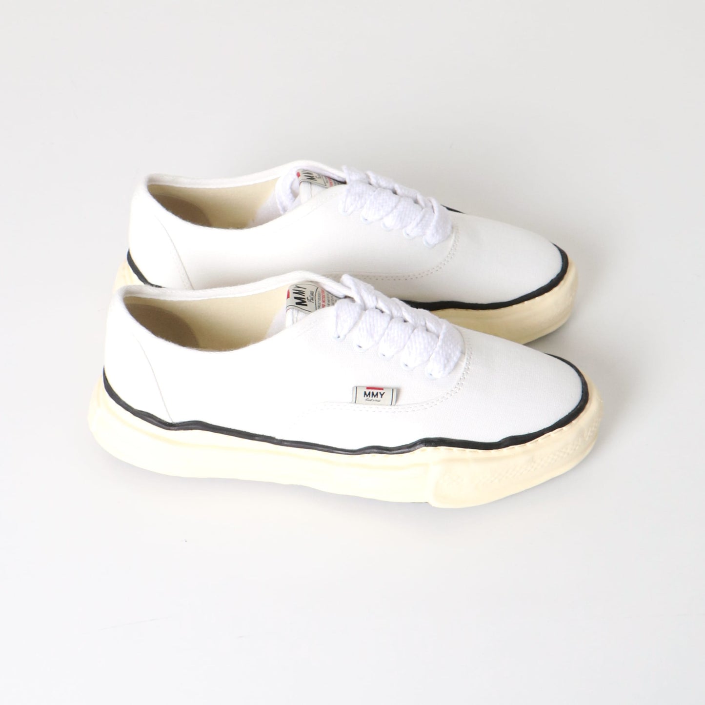 BAKER canvas WHITE