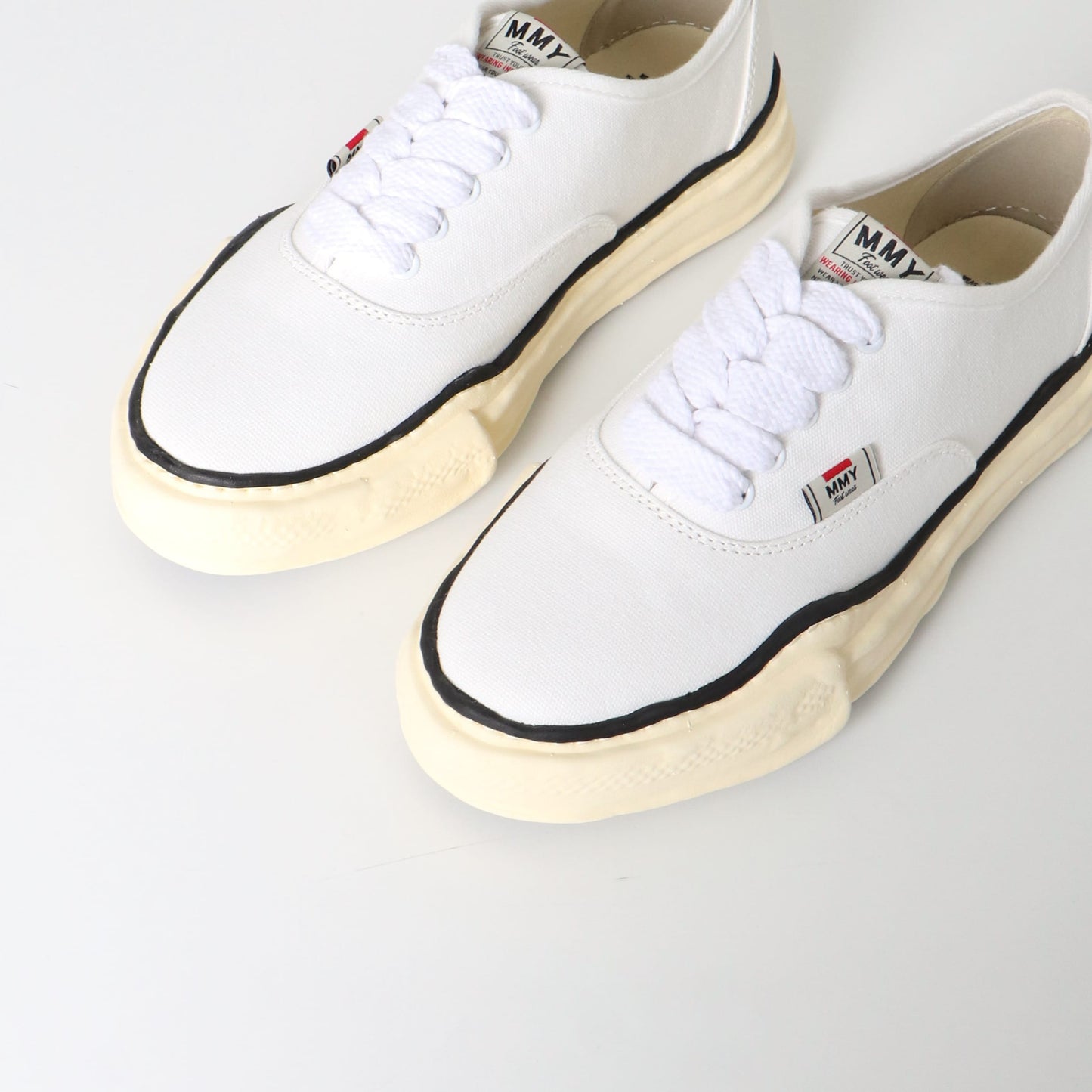 BAKER canvas WHITE