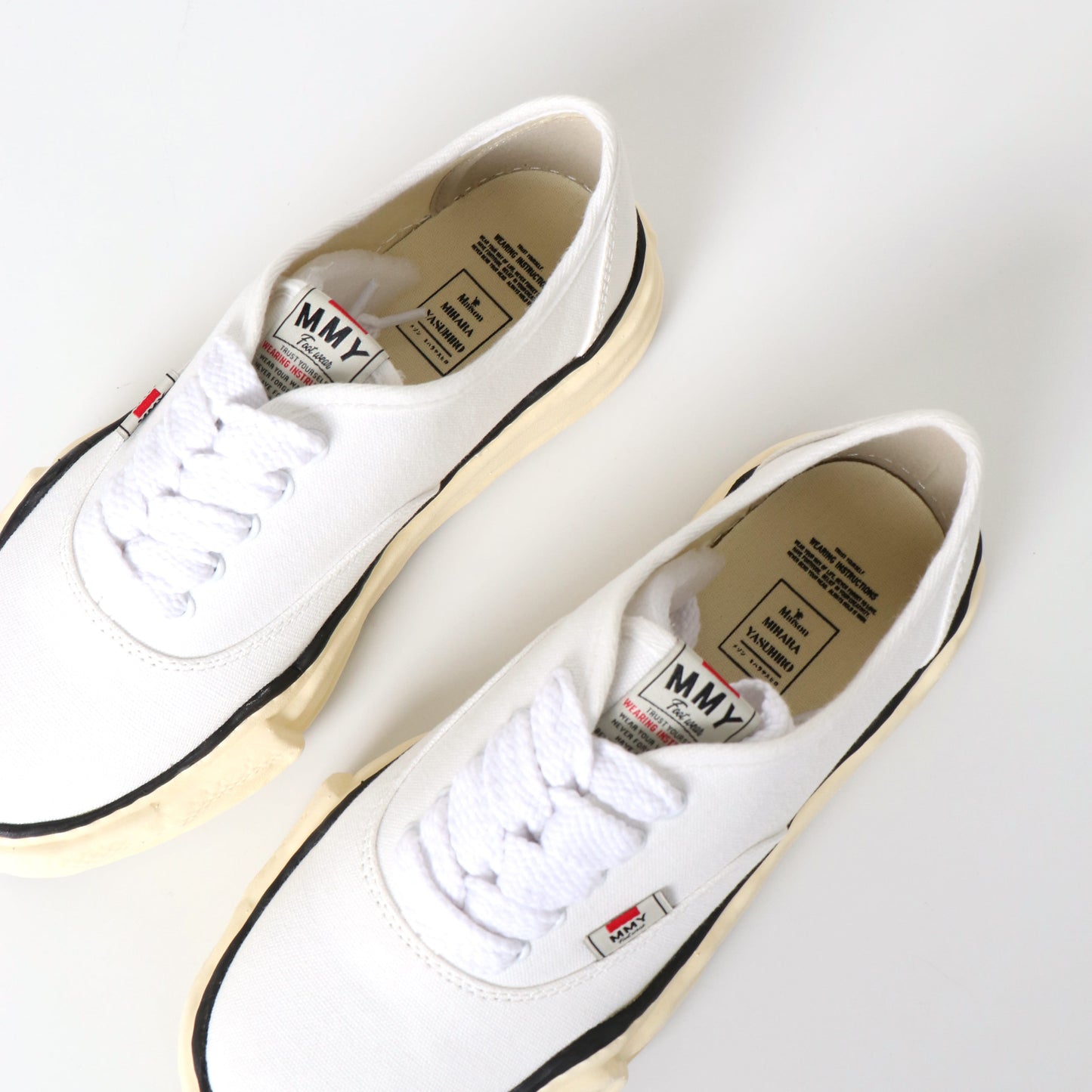 BAKER canvas WHITE