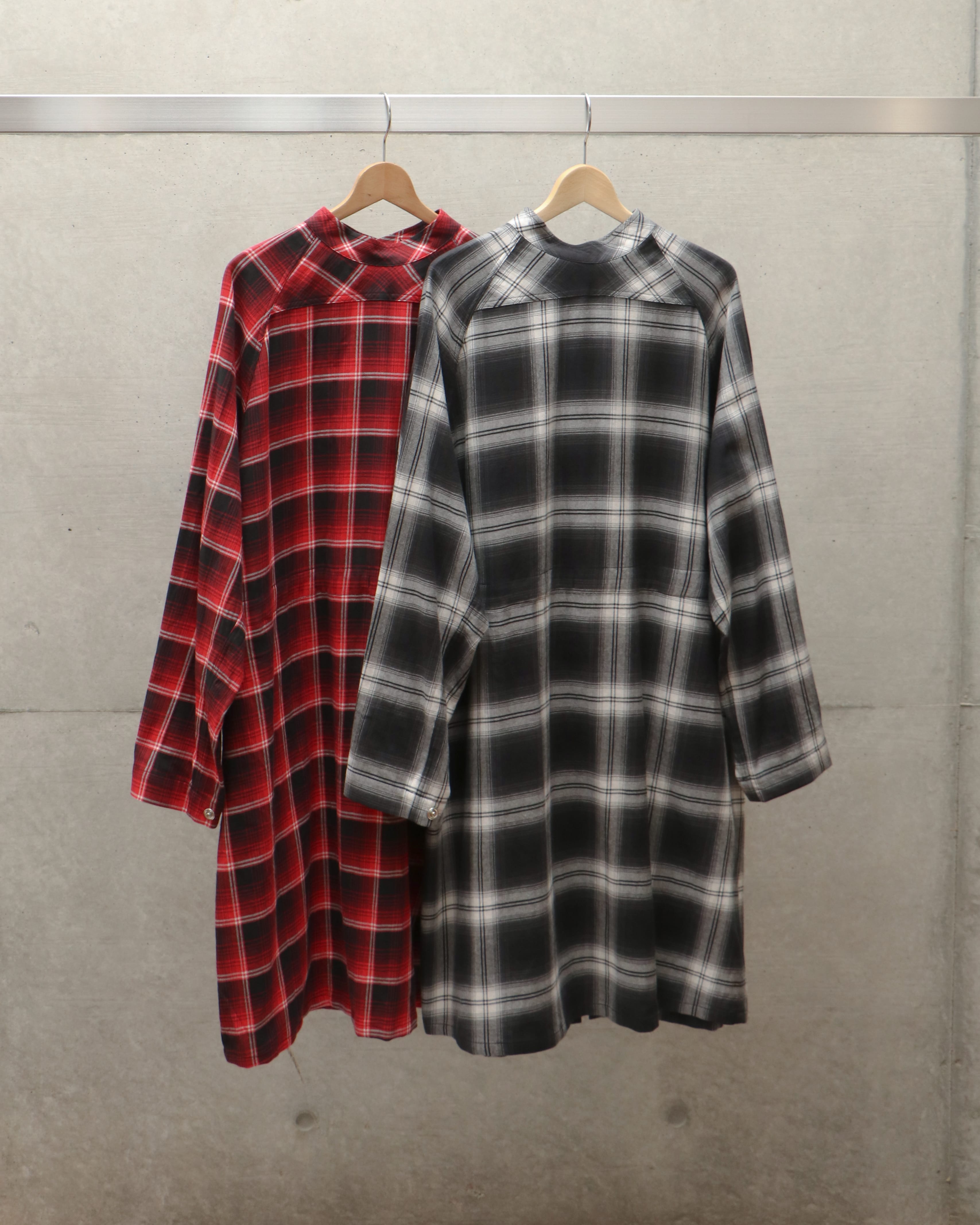 medical gown shirt.(ombre check)