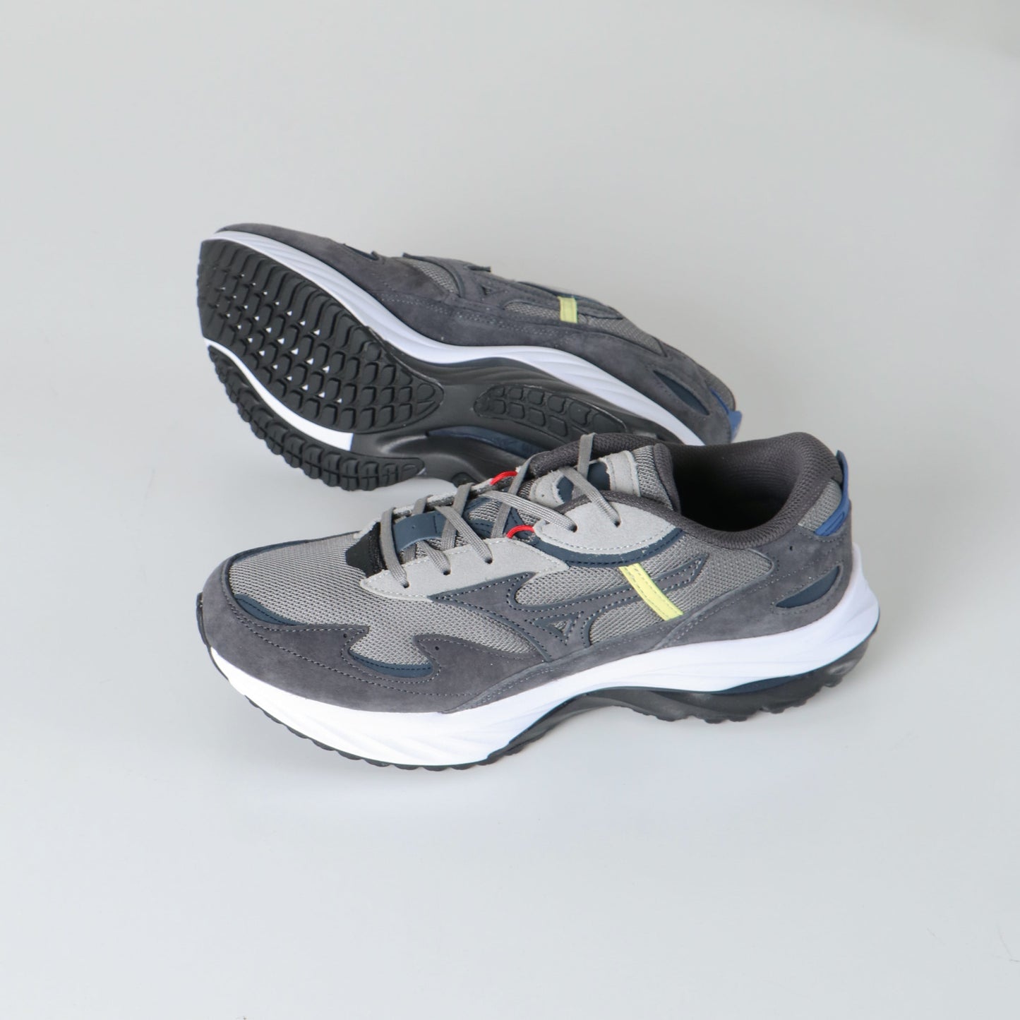 MIZUNO "WAVE RIDER β" for Graphpaper