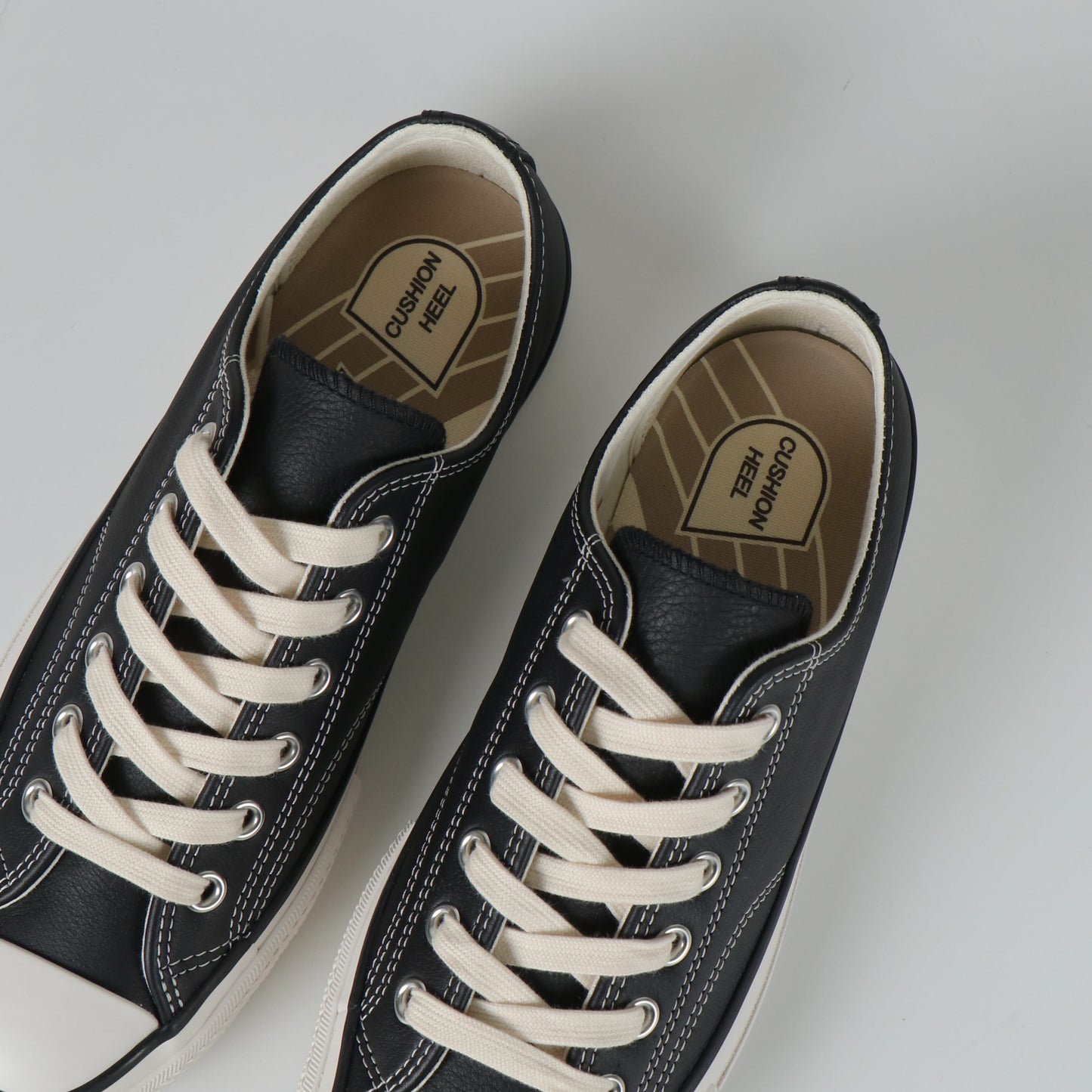 CHUCK TAYLOR®︎ LEATHER OX