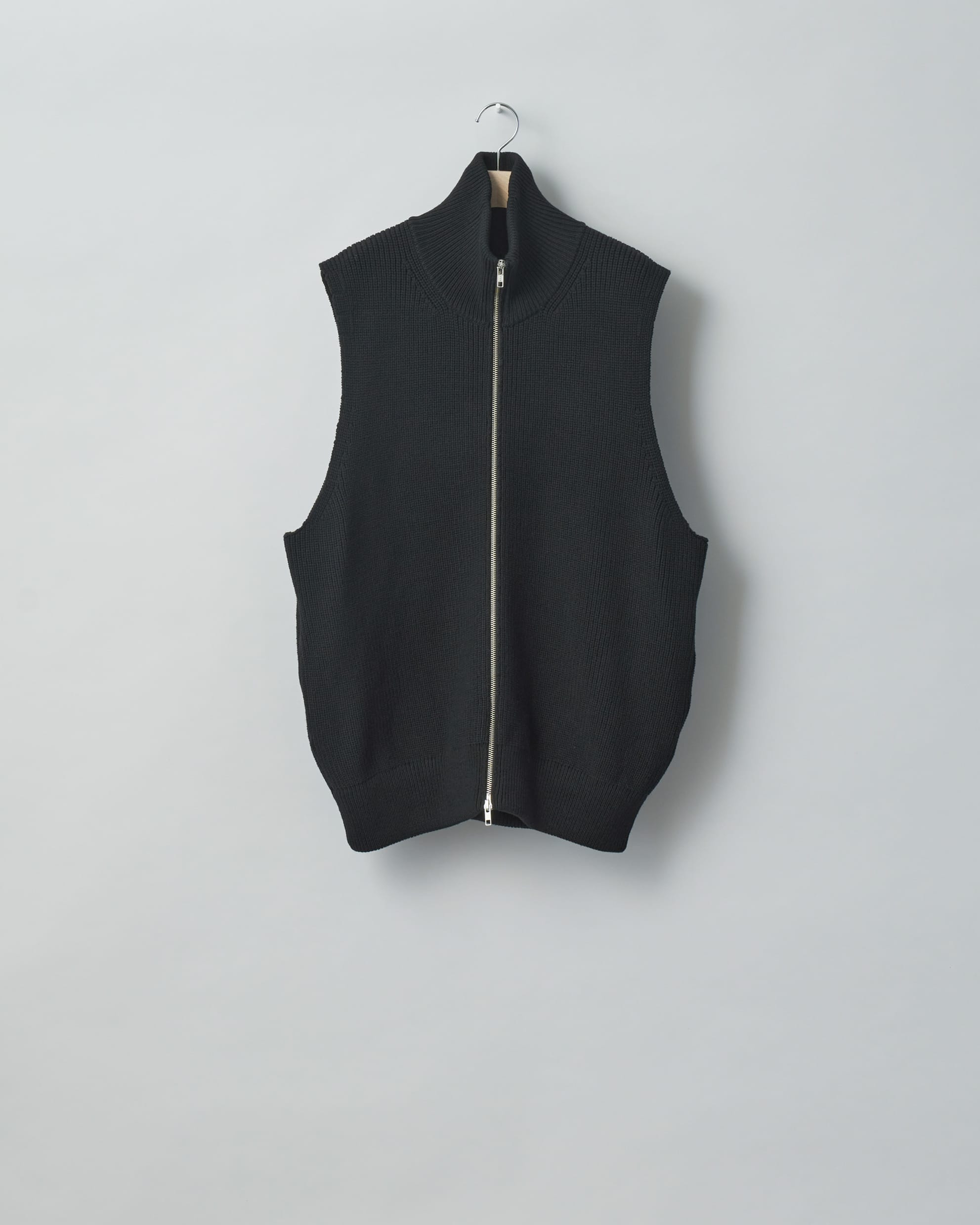 OVERSIZED DRIVERS KNIT ZIP VEST BLACK